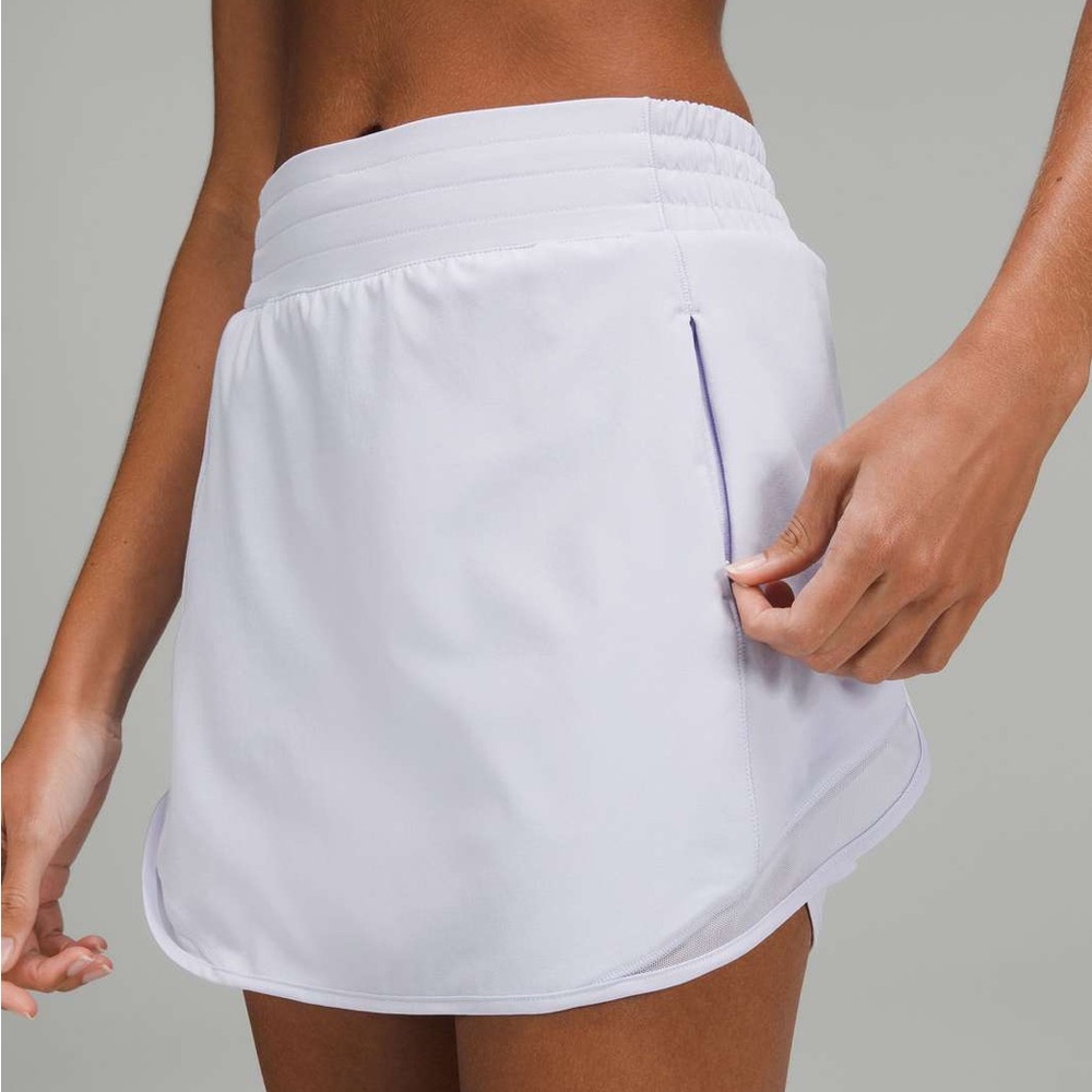 Lululemon size 6 Hotty hot HR Skirt *long. Pastel blue